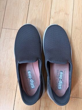 Skechers Slip-Ins Men's Dark Gray Mesh Slip-On Sneakers with Pink Insole